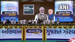 પ્રધાનમંત્રીએ નવસારીમાં 'ગુજરાત ગૌરવ અભિયાન' દરમિયાન બહુવિધ વિકાસ પરિયોજનાઓનું લોકાર્પણ કર્યું