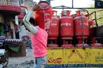 LPG ઉપભોક્તાઓ માટે સારા સમાચાર, સરકાર બનાવી રહી છે સિલિન્ડરનું 'આધાર કાર્ડ'
