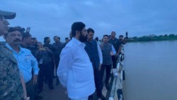 Maharashtra Rain: ભારે વરસાદને કારણે ગઢચિરોલીમાં 5 લોકોના મોત, CM અને ડેપ્યુટી સીએમએ વિદર્ભ વિસ્તારની લીધી મુલાકાત
