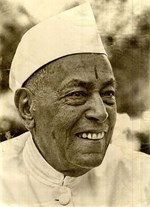 માણસને કેટલી જોડ કપડાં જોઈએ ?