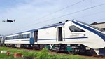 Vande Bharat Express: મુંબઈ-ગાંધીનગર વચ્ચે દોડતી વંદે ભારત એક્સપ્રેસનો થયો અકસ્માત, ભેંસોના ટોળા સાથે અથડાઈ